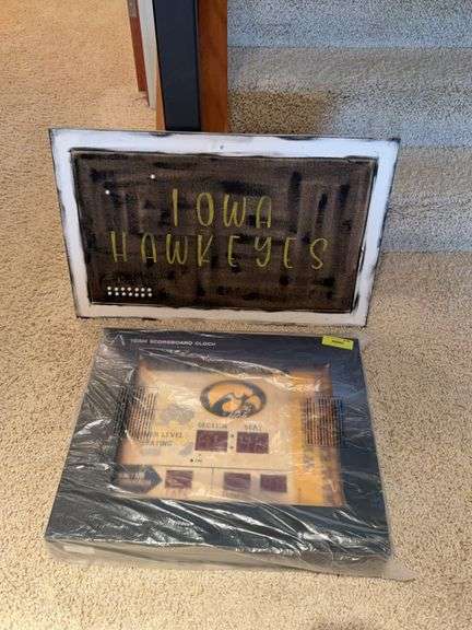 Hawkeye Team scoreboard clock and cloth bulletin board image
