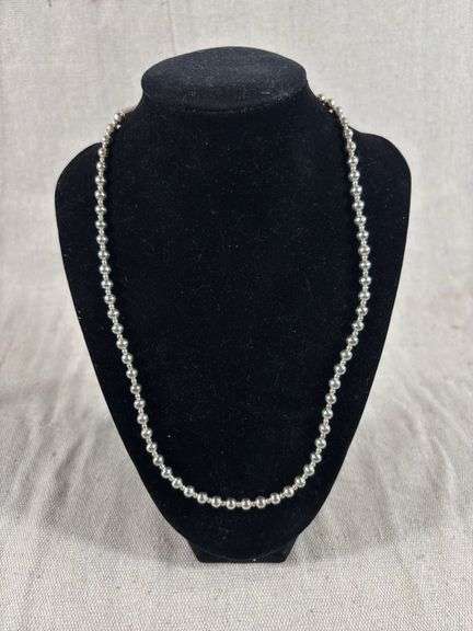 Unmarked beaded necklace 21 grams image