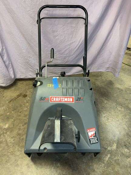 Craftsman 2-stroke snowblower 21-in cut. image