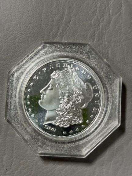 One Troy silver ounce resembling Morgan dollar by Sunshine Mint image
