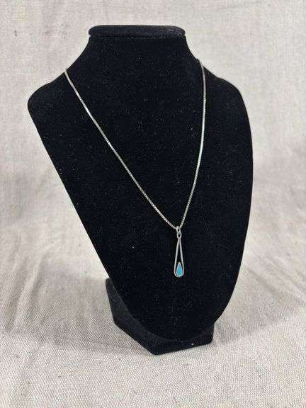 Unmarked turquoise pendant with silver chain 5.2 g image