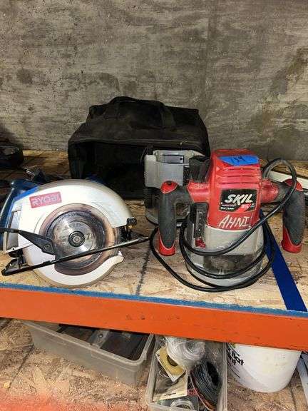 Skill variable speed 2.25 horsepower router, fixed and plunge base with case. New CMT 1/2 in wide by 1-in pattern bit, Ryobi 7.25 in circular saw image