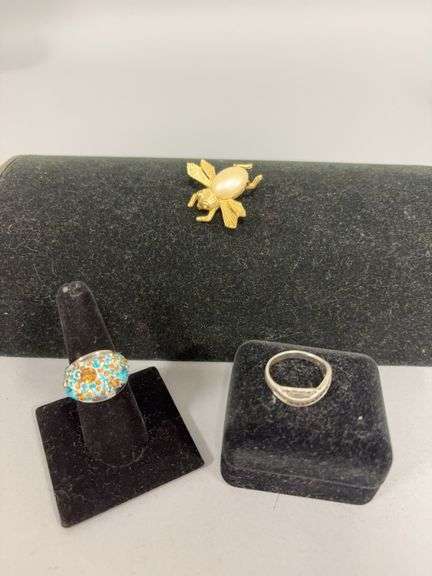 Size 8 sparkling cocktail ring, sz9 Marcocite, Bug pin image