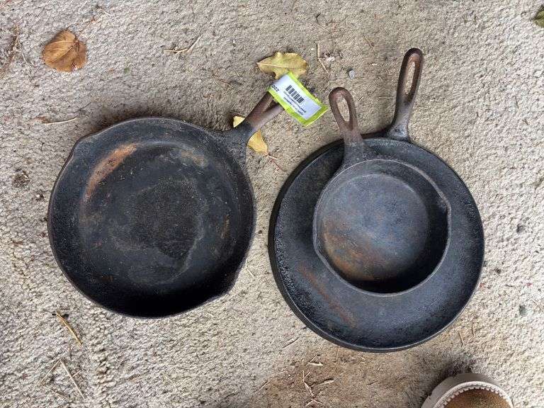 Cast iron pieces image