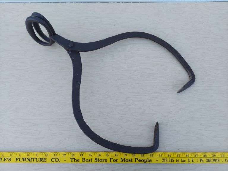 Ice Tongs 15"x20" cast iron image