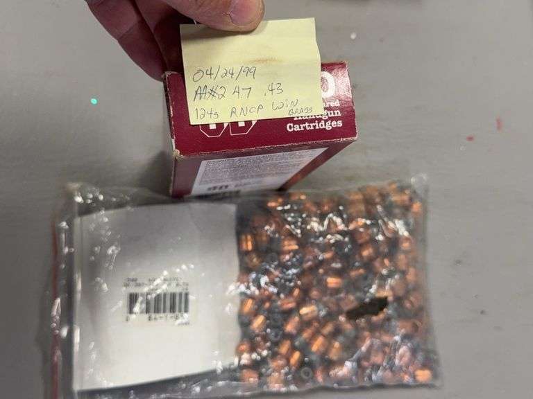 9mm bullets and primed brass image