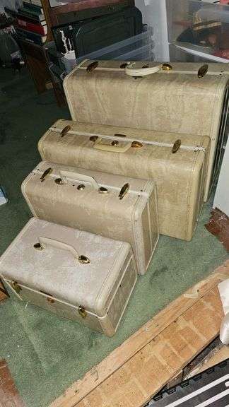 Samsonite 4-piece luggage set, vintage hard side suitcases (no key, all unlocked) Dimensions (WxHxD) 13"x9"x8", 15"x12"x6", 21"x13"x7", 21"x18"x8" image