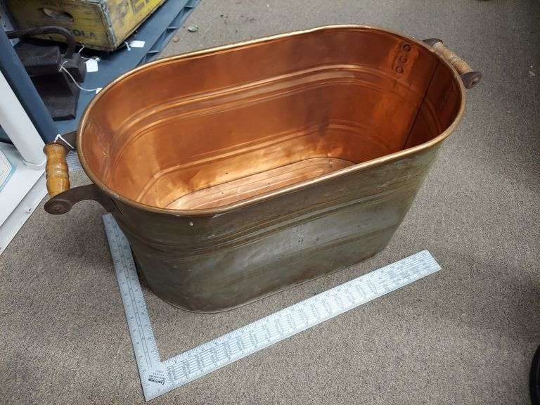 Copper Boiler no lid, polished inside, aged exterior image