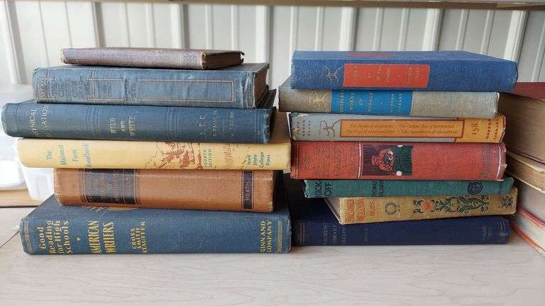 KIds books and puzzles image