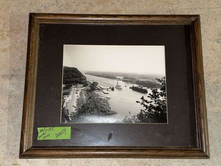 Marquette/Mississippi aerial photo 22.5 x 18.5, image is 13 x 10 image