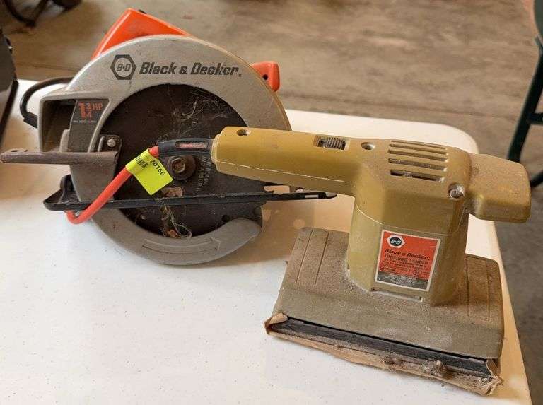 Black and Decker pad sander and circular saw image