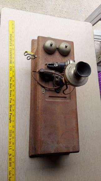 Hand Crank Wall Phone, magneto generator mechanism inside, see photos image