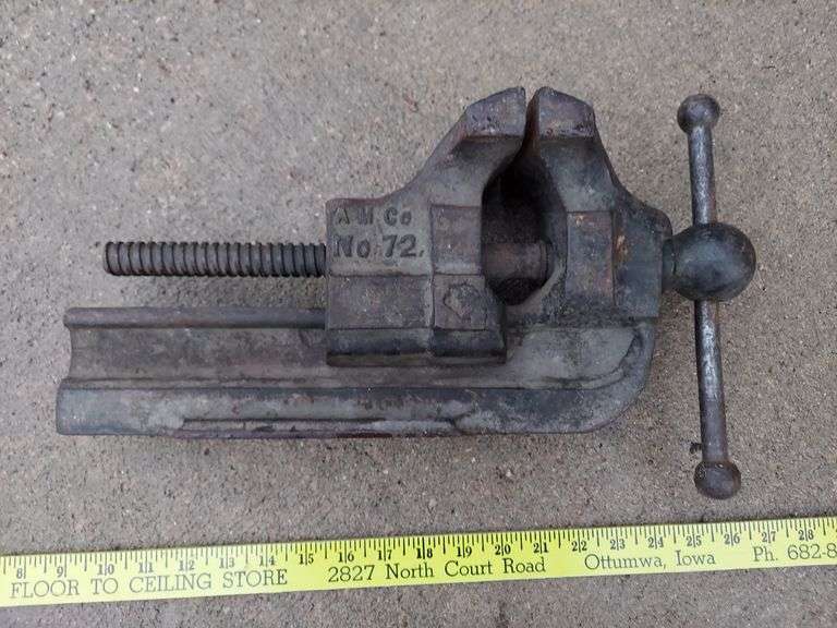 AM Co No.72 Vise image