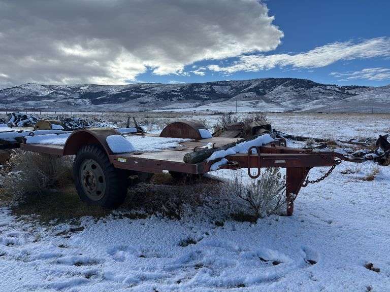 Flat bed Army trailer image