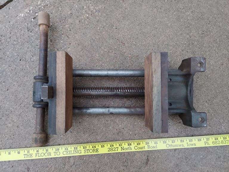 Large vise Clamp image