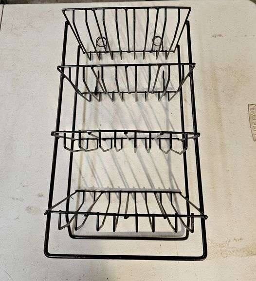 Variety of Peg/Slat wall hangers and baskets image