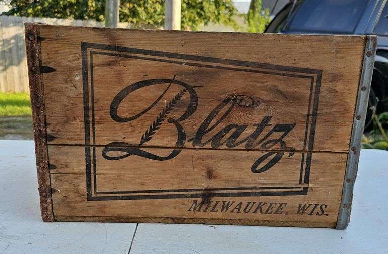 Wooden crates/boxes (lot of 10) image