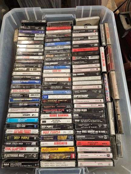 Cassette tapes image