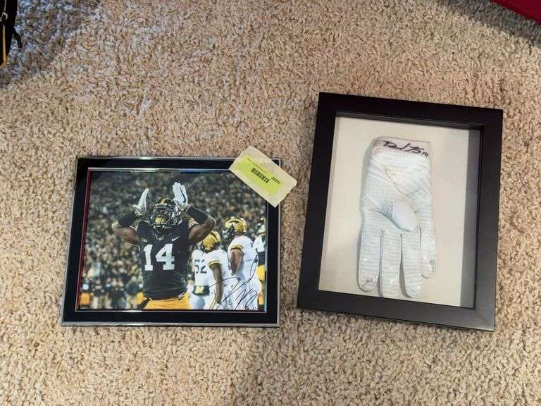 Desmond King autographed photo and autographed glove image