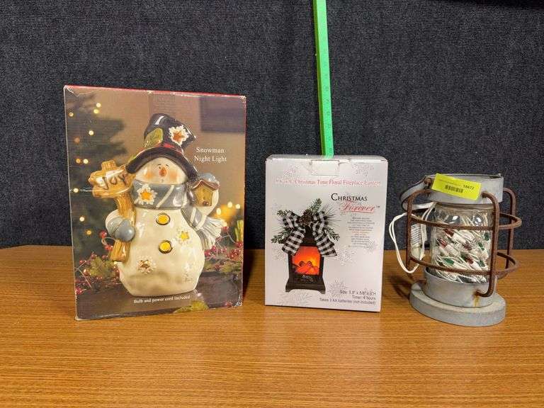 Three holiday lights image