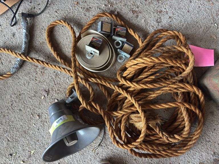 Heavy duty rope, speaker, stake pocket anchor points image