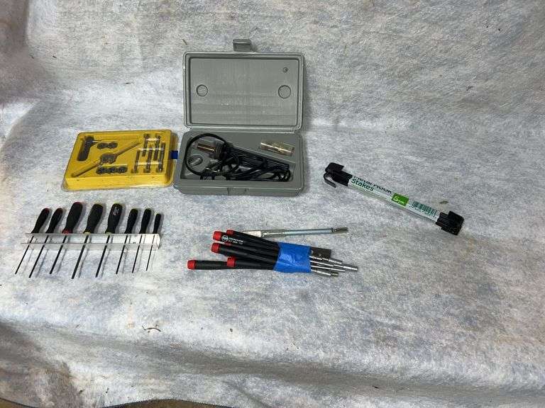Wiha (Made in Germany) socket set 3/32 through a quarter inch quantity 9, with mounting bracket. Bondhuss Allen hex wrench set 1.5 mm 2 mm 2.5 mm, .050 in, 1/16 in, 5/64 in, 3/32 in, 764 in, with mounting bracket. Hobby kit soldering/or wood burning. Tap and die set 6-32, 8-32,10-32, 10-24, 1/4-20. image