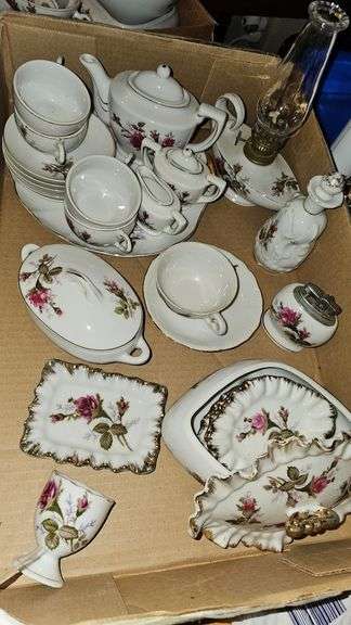 Moss Rose ceramics and other Handpainted glassware and china image