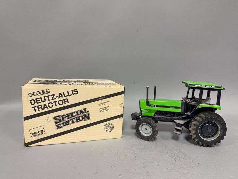 1:16 scale Ertl Deutz-Allis 9150 AWD tractor Green image