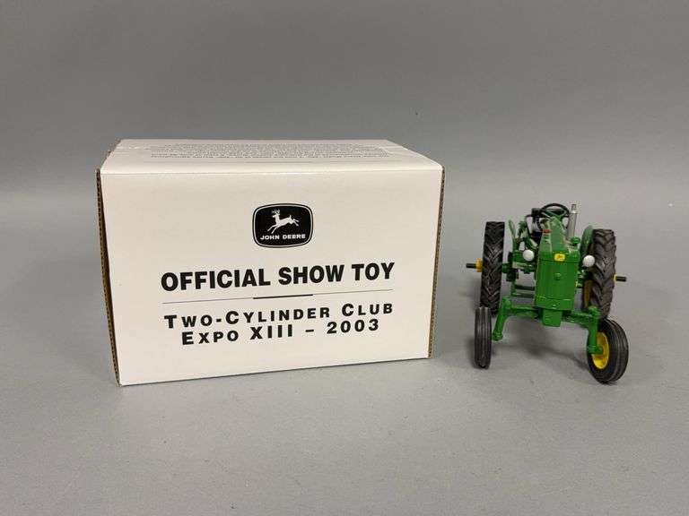 1:16 scale Ertl John Deere Model 420V tractor Phase II 1957 Official Show Toy Two Cylinder Club Expo XIII 2003 image