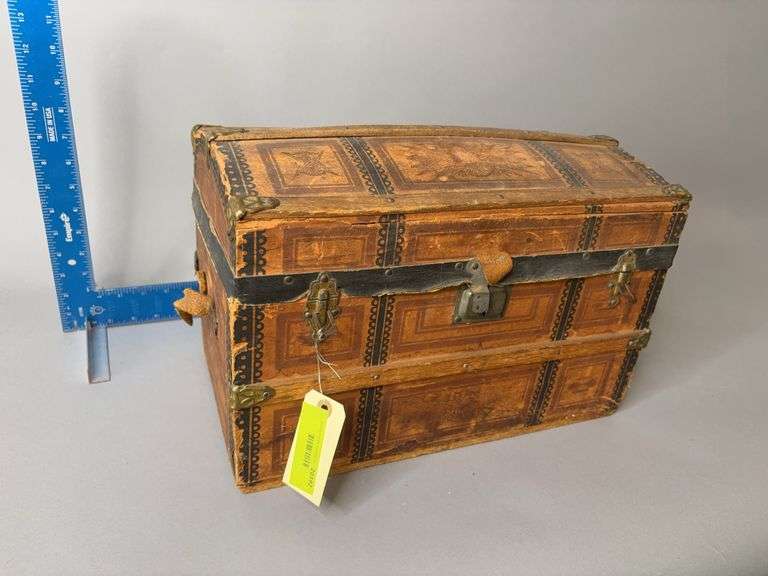 9x16x11 children’s immigrant trunk w tray See photos for condition image