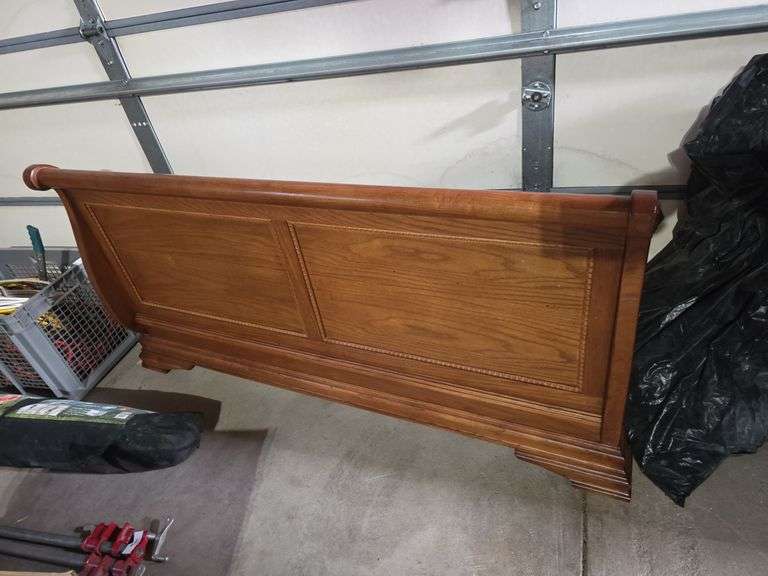 Queen headboard and footboard with base image