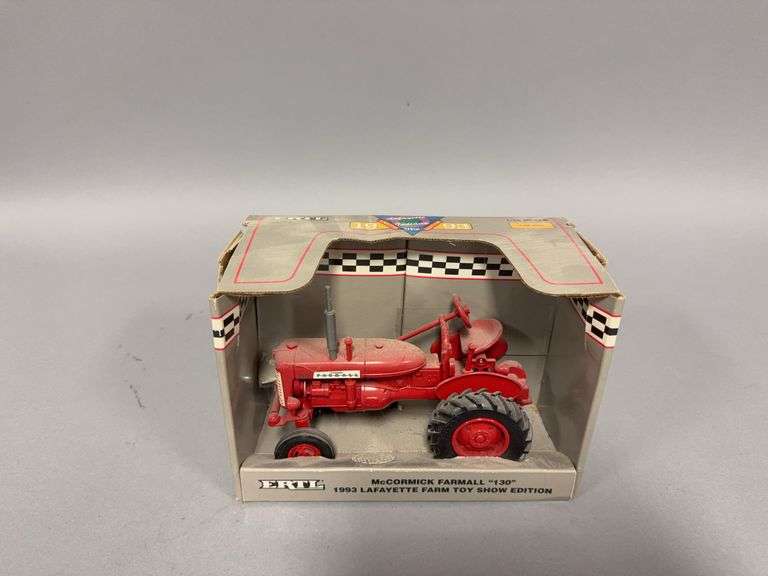 1:16 scale Ertl McCormick Farmall “AV” 1993 Lafayette Farm Toy Show Edition image