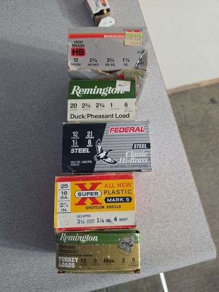 Assortment of shotgun shells check all pictures not full boxes image