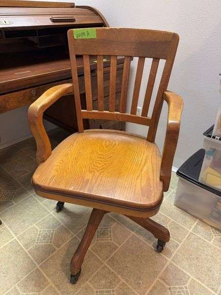 Oak desk chair w/ arms image