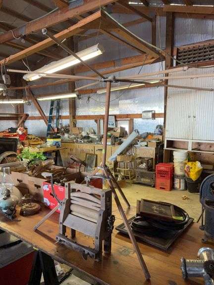 Clothes ringer and dryer image