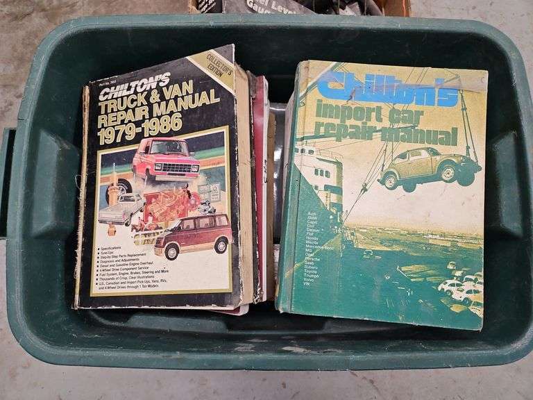 Chilton's Car Manuals in Tub image