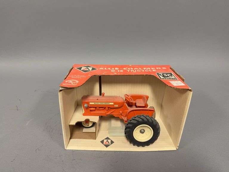 1:16 scale Spec-Cast Allis-Chalmers D-15 Tricycle image