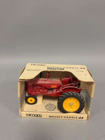 1:16 scale Ertl Massey-Harris 44 tractor image