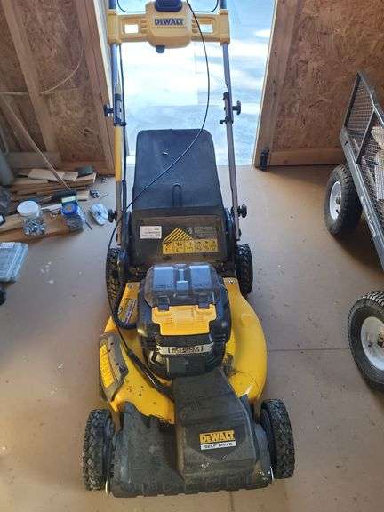Dewalt push mower battery powered (no batteries) image