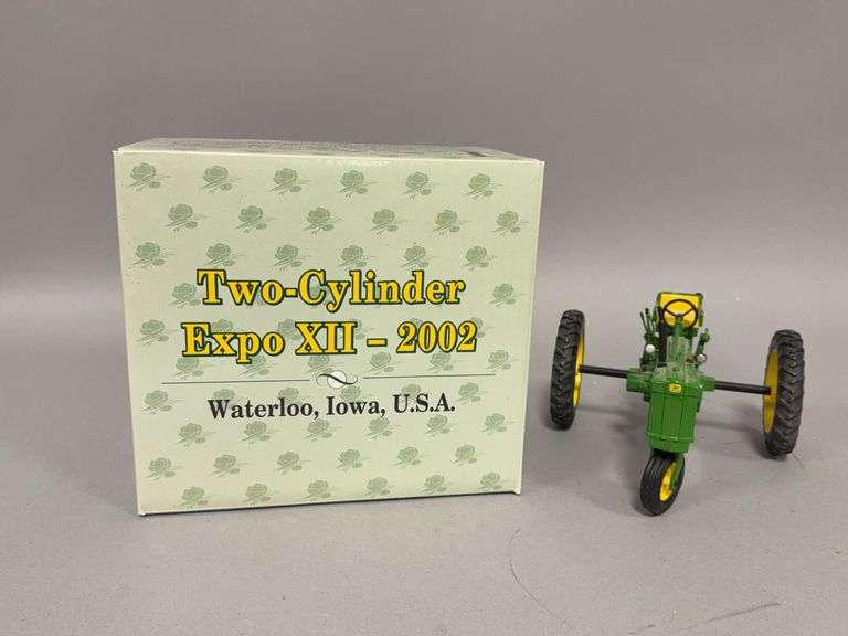1:16 scale Ertl John Deere Model 520 High-Clearance SFW tractor Two-Cylinder Expo XII 2002 image