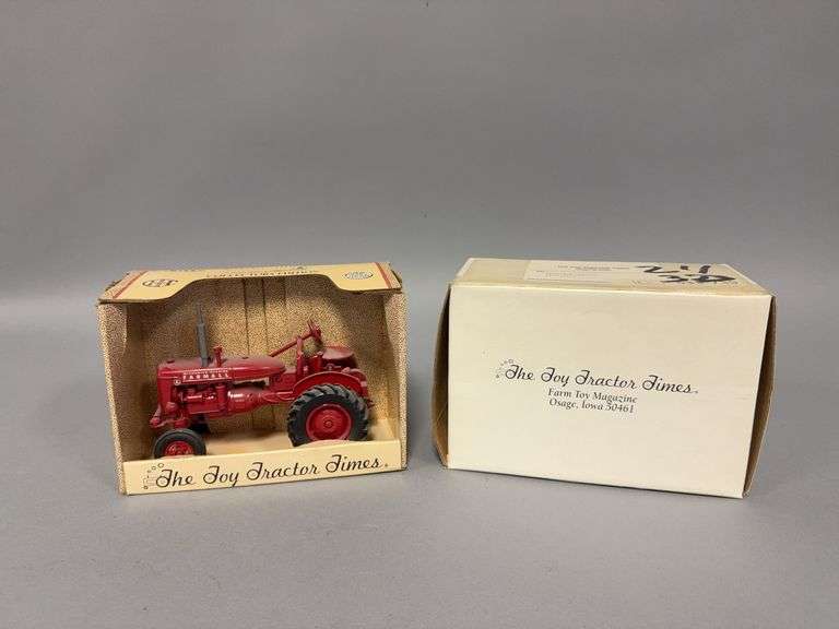 1:16 scale Ertl McCormick-Deering Farmall A Collectors Edition The Toy Tractor Times image
