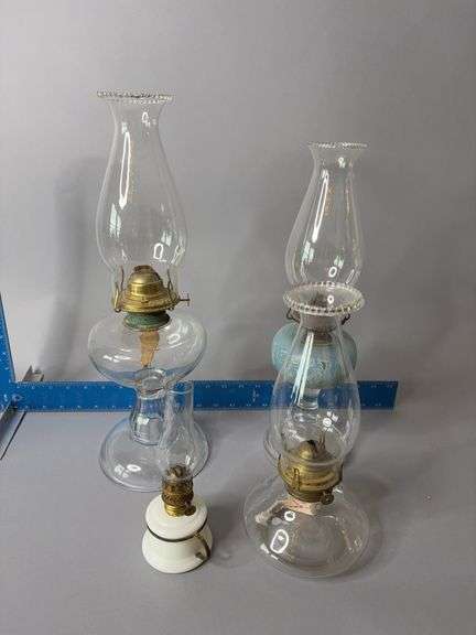 Four oil lamps image