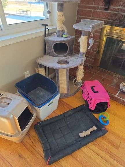Pet tree, pet carrier, pet bed, pet potty image