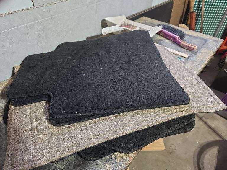 Car floor mats, welcome rug image