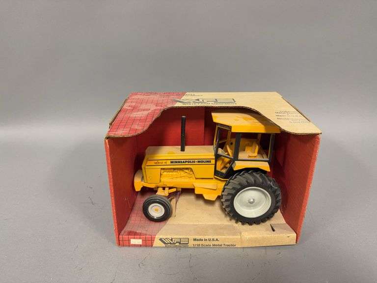 1:16 scale Scale Models WFE Spirit of Minneapolis-Moline tractor image