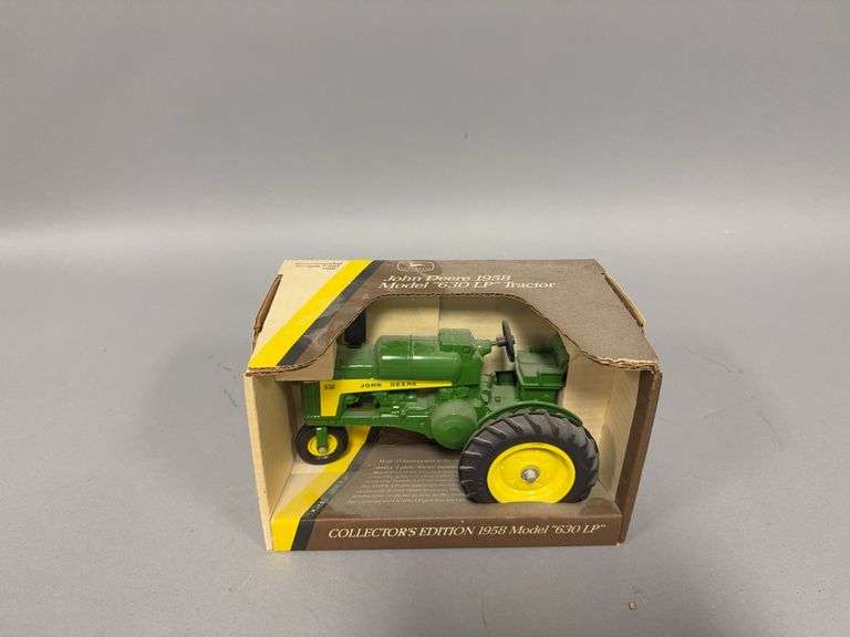 1:16 scale Ertl John Deere 1958 Model 630 LP tractor image