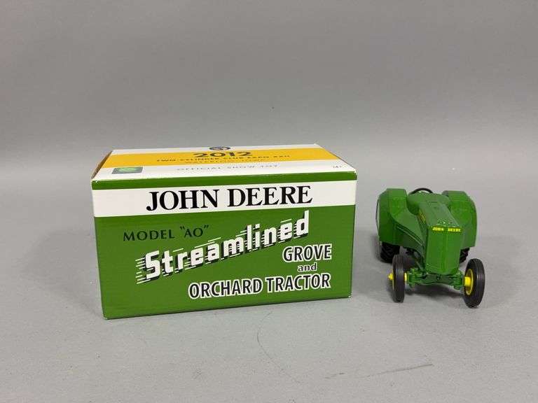 1:16 scale Ertl John Deere Model AO Streamlined Grove and Orchard tractor 2012 Two Cylinder Club Expo XXII Official Show Toy image