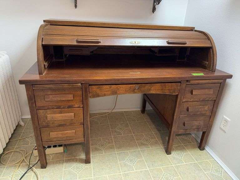 Mixed wood C curve rolltop desk 32D x 60L x 43H image