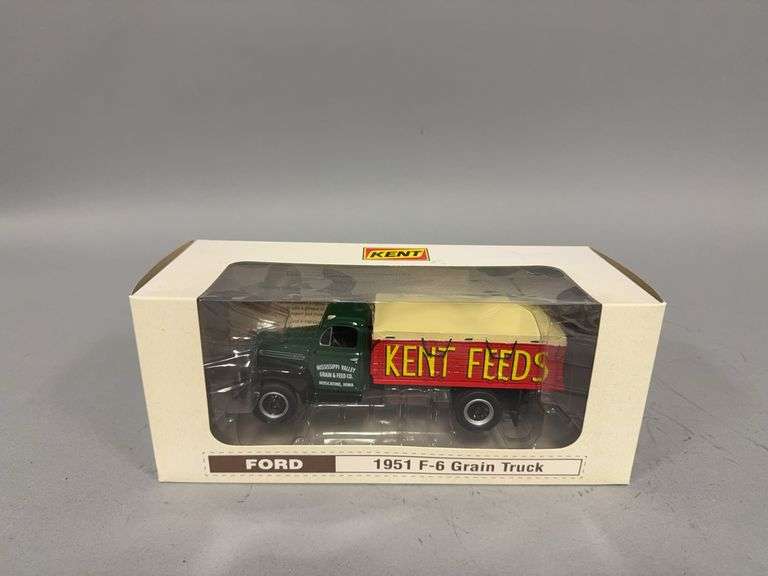 1:34 scale First Gear Kent Fird 1951 F-6 Grain Truck image