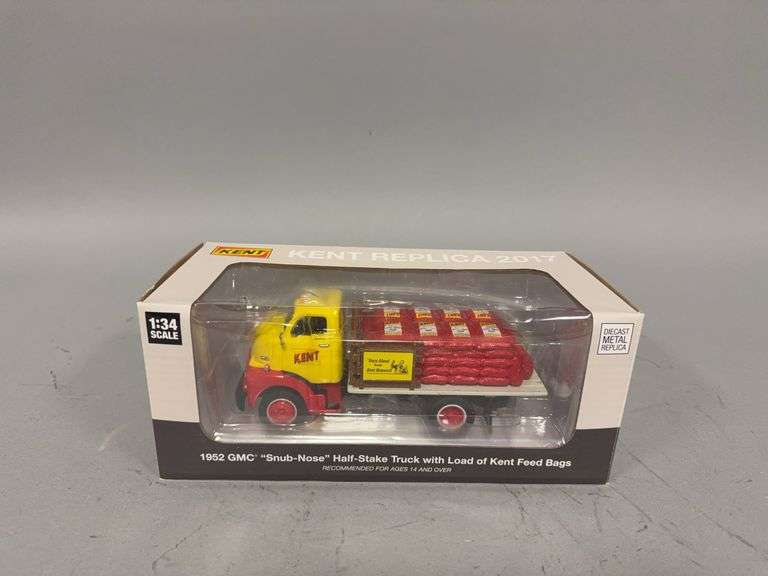 1:34 scale First Gear Kent Replica 2017 1952 GMC Snub Nose Half Stake Truck with Load of Kent Feed Bags image